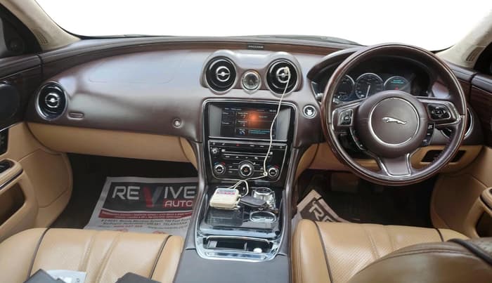 2014 Jaguar XJ L  3.0 Diesel , Diesel, Automatic, 31,510 km, interior