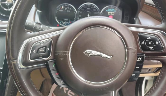 2014 Jaguar XJ L  3.0 Diesel , Diesel, Automatic, 31,510 km, interior
