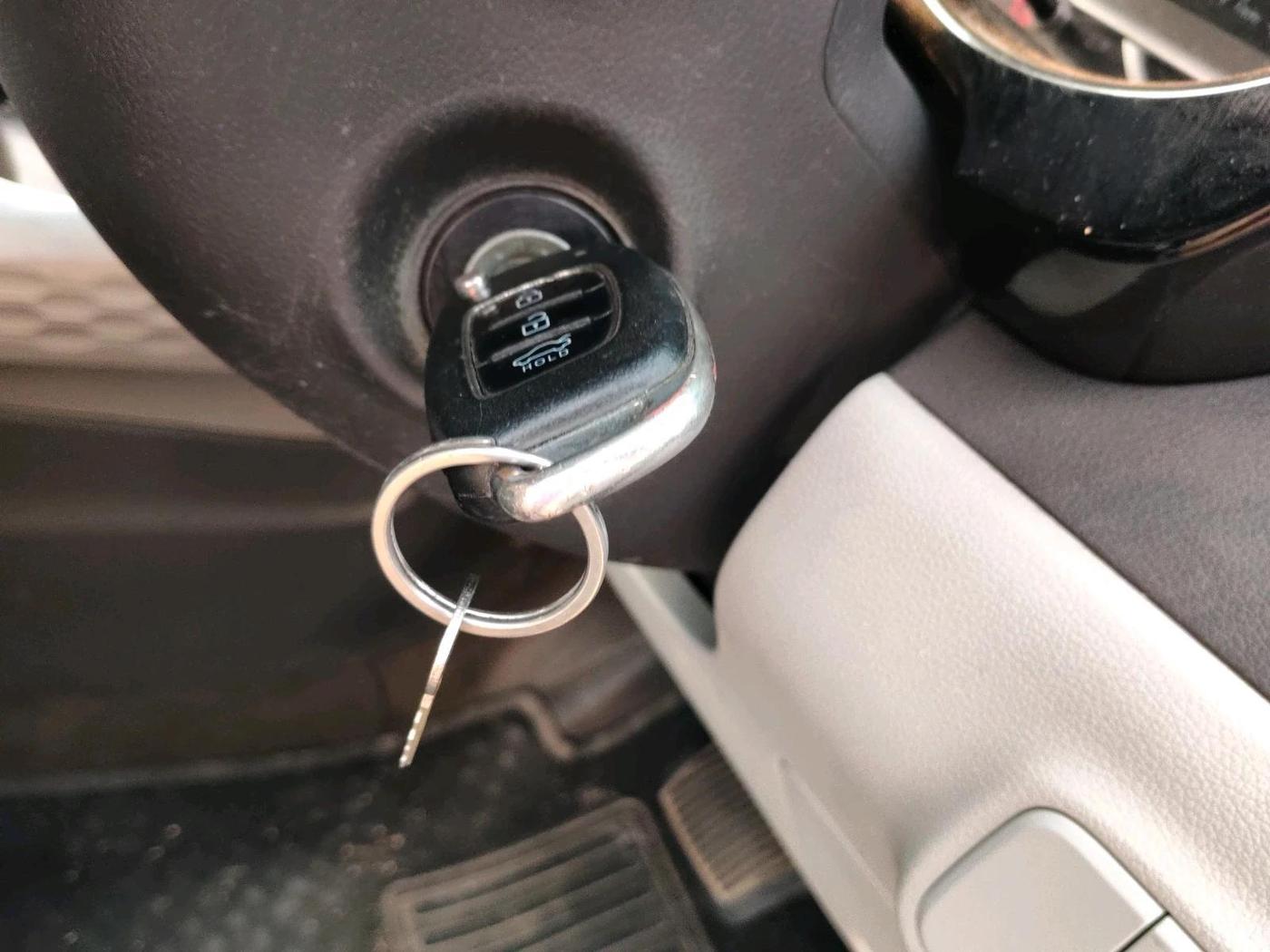 2022 Hyundai GRAND I10 NIOS SPORTZ AMT 1.2 KAPPA VTVT, Petrol, Automatic, 61,171 km, interior