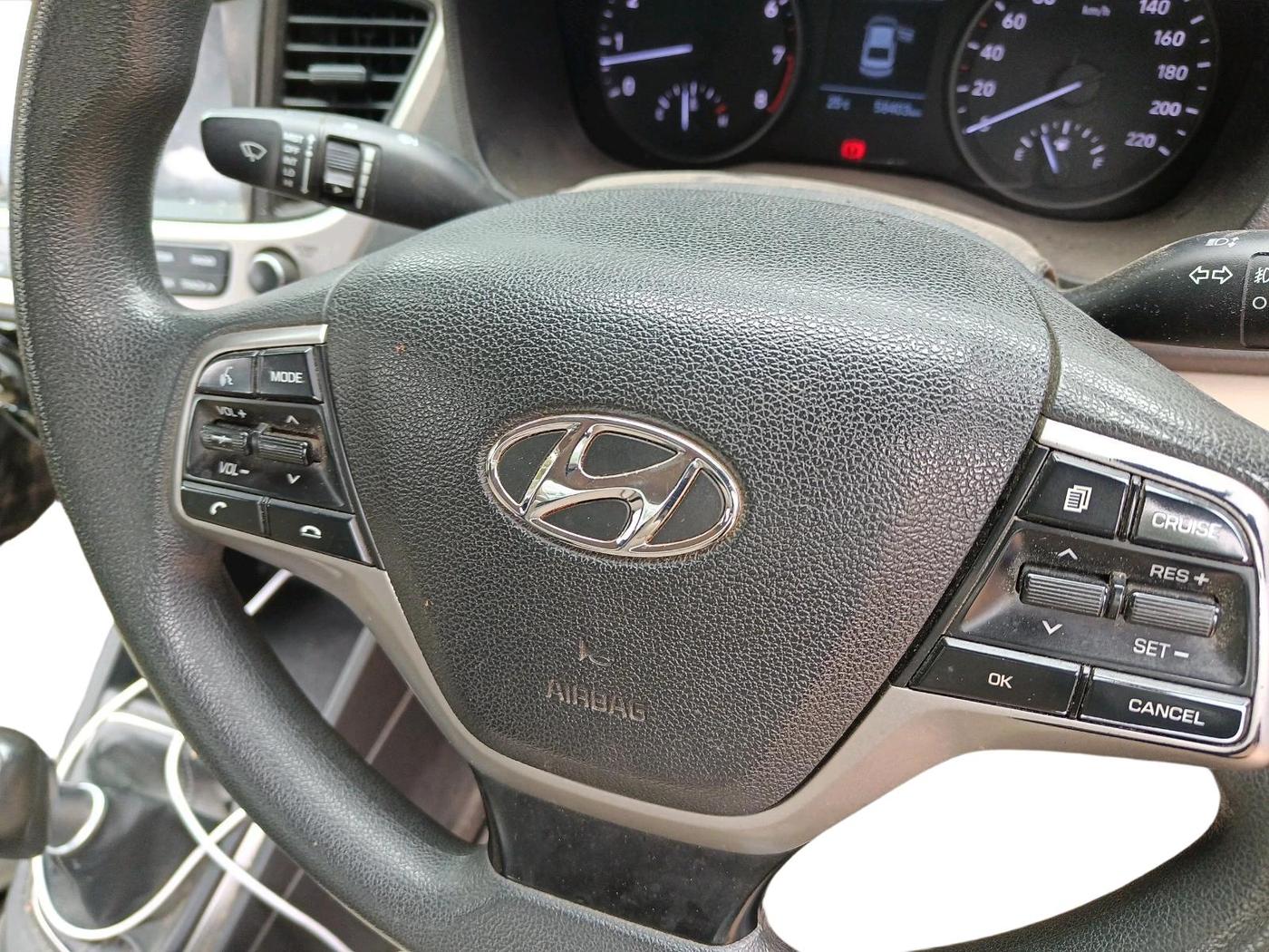 2019 Hyundai Verna 1.6 VTVT SX, Petrol, Manual, 58,403 km, interior