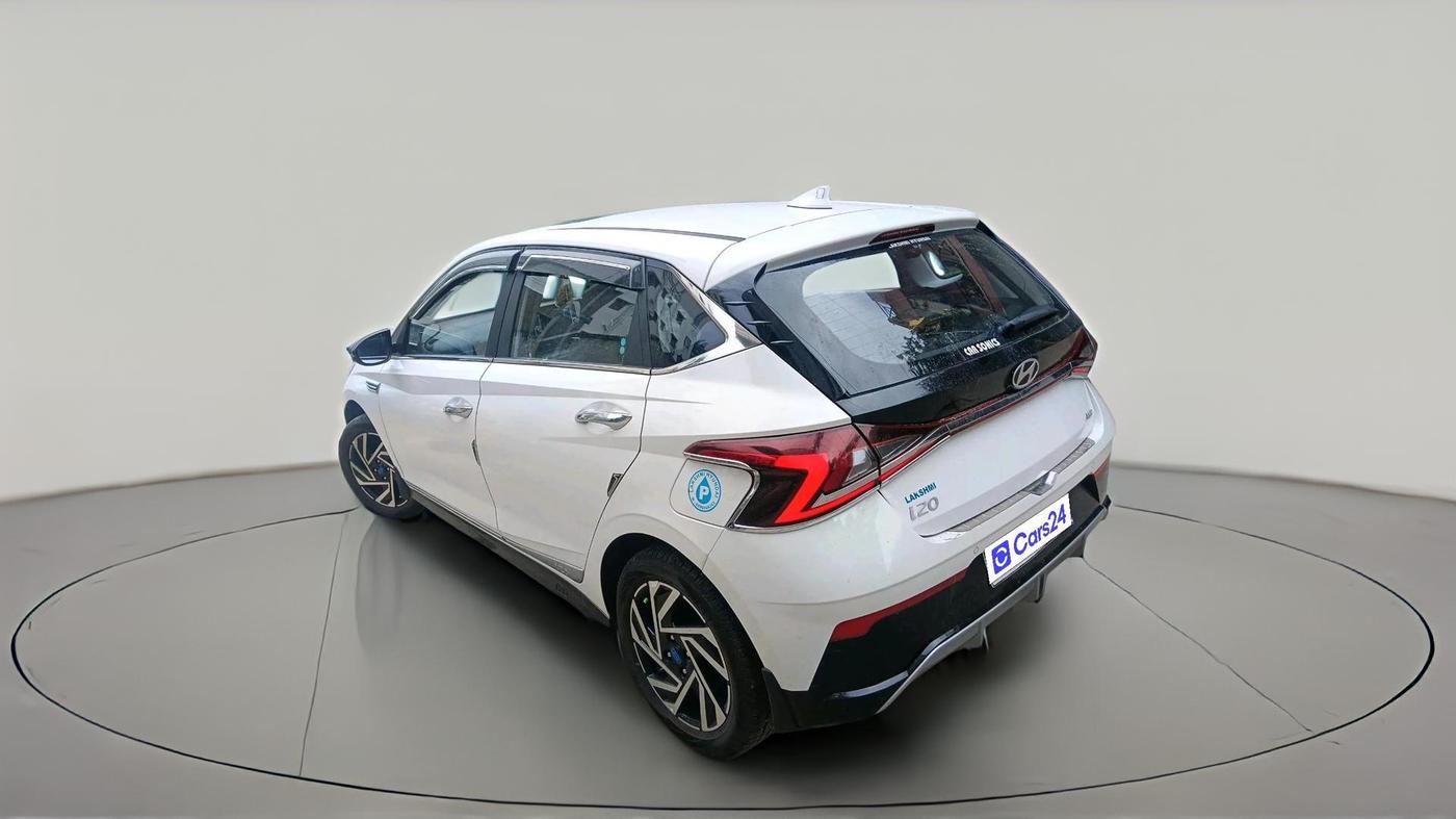 2024 Hyundai NEW I20 ASTA 1.2 MT, Petrol, Manual, 14,095 km, exterior