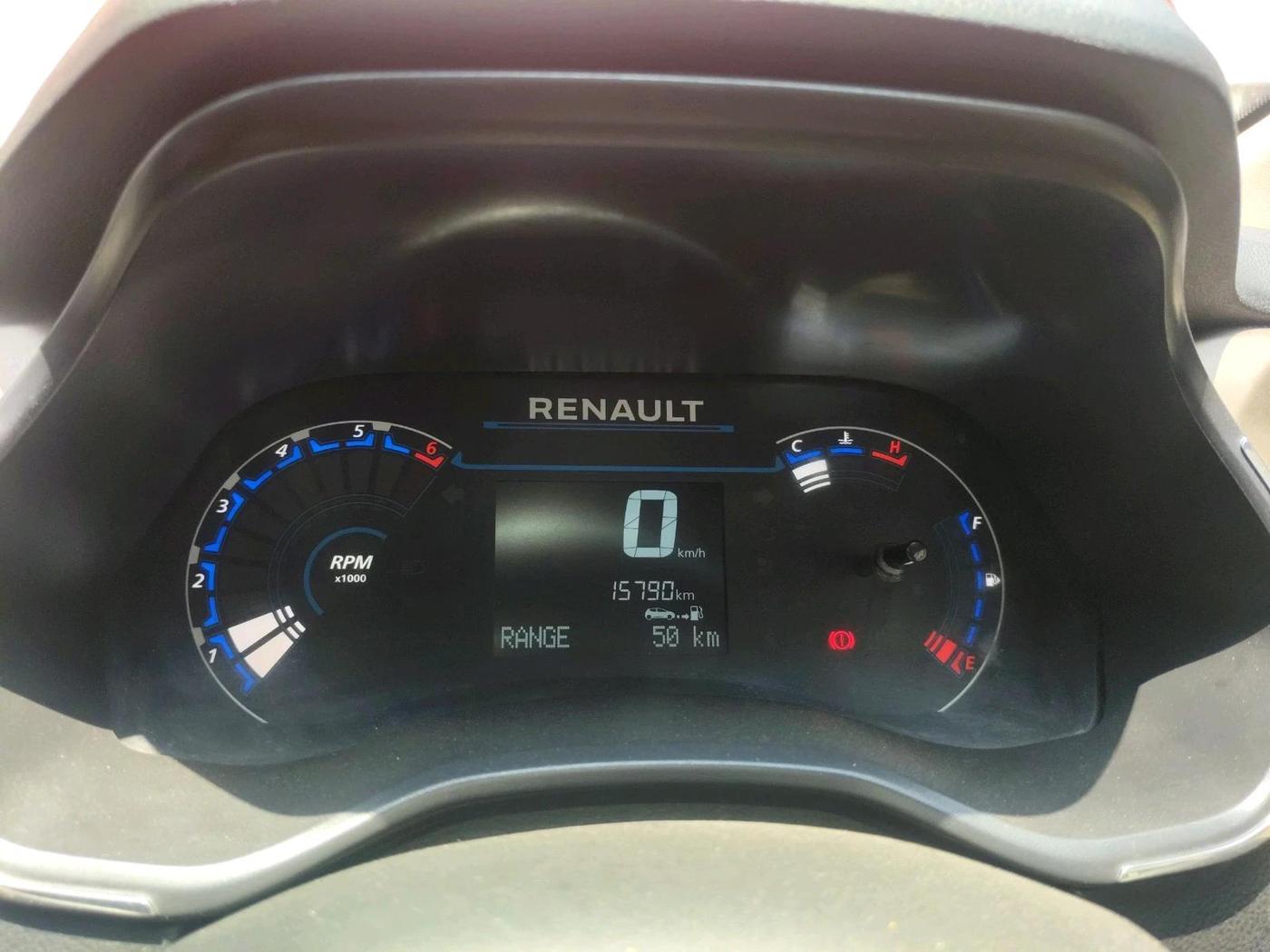 2023 Renault Kiger RXT (O) MT, Petrol, Manual, 15,790 km, interior