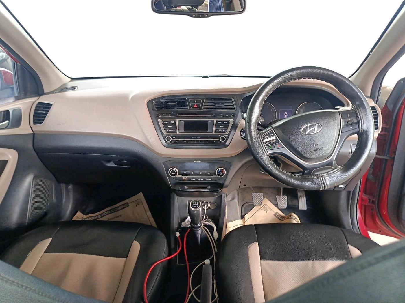 2015 Hyundai Elite i20 ASTA 1.2, Petrol, Manual, 1,51,739 km, interior
