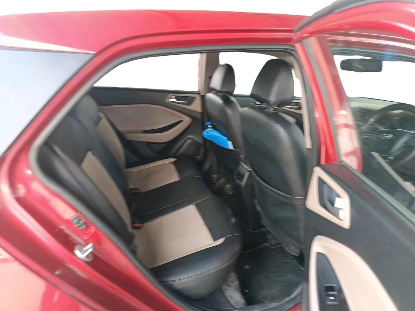 2015 Hyundai Elite i20 ASTA 1.2, Petrol, Manual, 1,51,739 km, interior