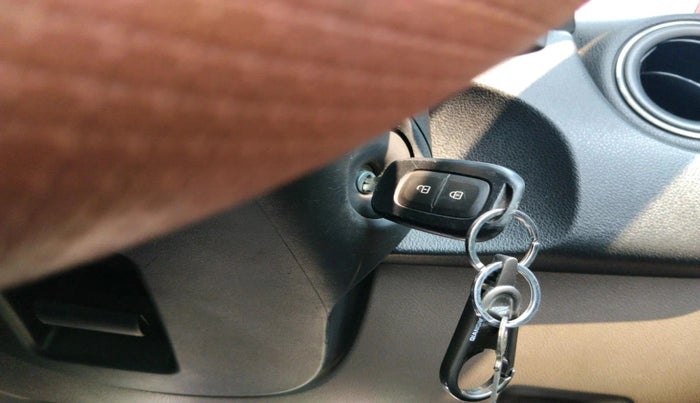 2019 Renault Duster RXS PETROL, Petrol, Manual, 66,358 km, interior