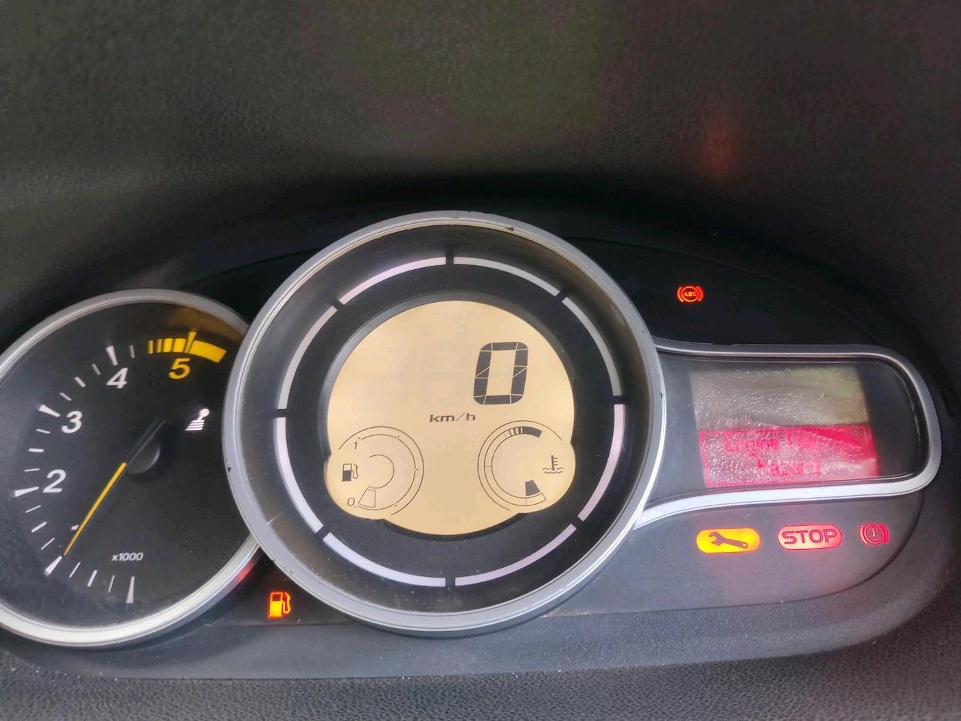 2012 Renault Fluence 1.5 E4, Diesel, Manual, 1,00,753 km, interior