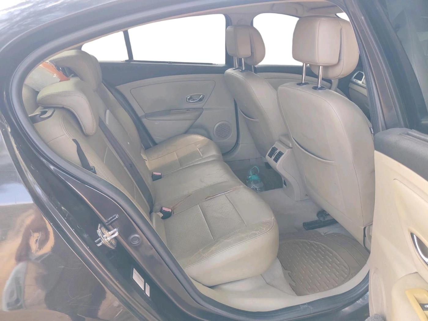 2012 Renault Fluence 1.5 E4, Diesel, Manual, 1,00,753 km, interior