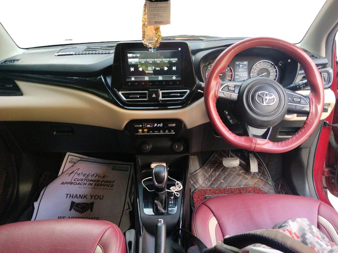 2023 Toyota Glanza V AMT, Petrol, Automatic, 50,101 km, interior