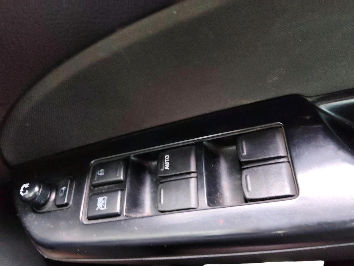 2016 Maruti Swift VDI ABS, Diesel, Manual, 85,373 km, interior