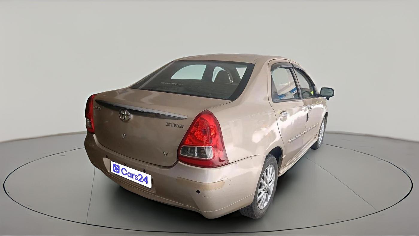 2011 Toyota Etios V, Petrol, Manual, 75,014 km, exterior