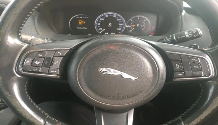 2017 Jaguar F- PACE PURE 2.0d, Diesel, Automatic, 97,341 km, interior