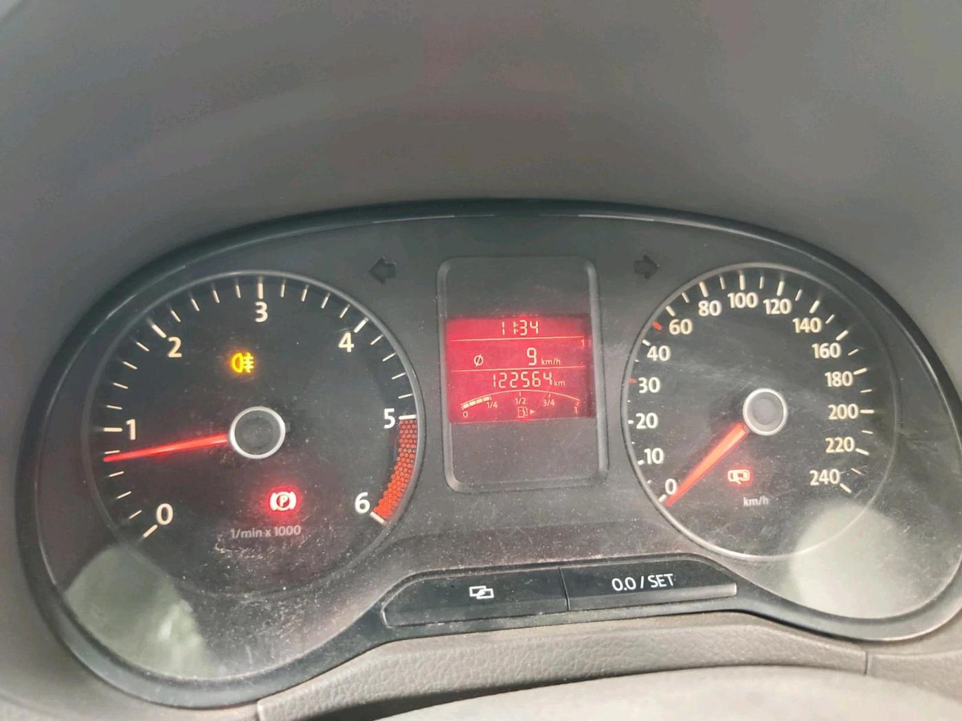 2012 Volkswagen Vento COMFORTLINE DIESEL 1.6, Diesel, Manual, 1,22,564 km, interior