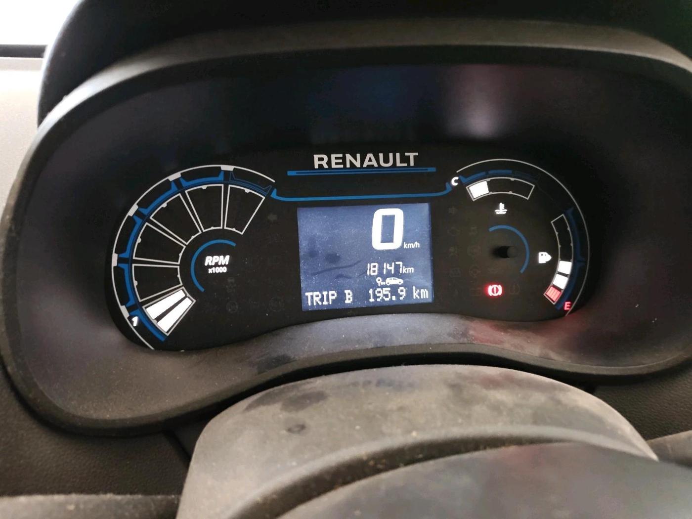 2024 Renault Kwid RXL 1.0 (O), Petrol, Manual, 18,147 km, interior
