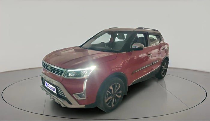 2021 Mahindra XUV300 W8 (O) 1.2 PETROL AMT DUAL TONE, Petrol, Automatic, 61,158 km, exterior