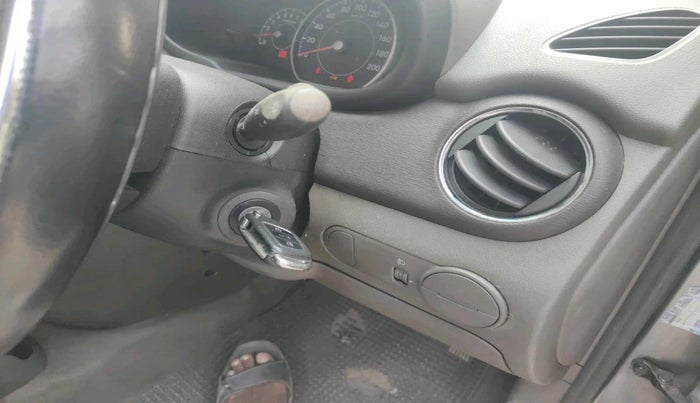 2010 Hyundai i10 SPORTZ 1.2, Petrol, Manual, 1,07,185 km, interior