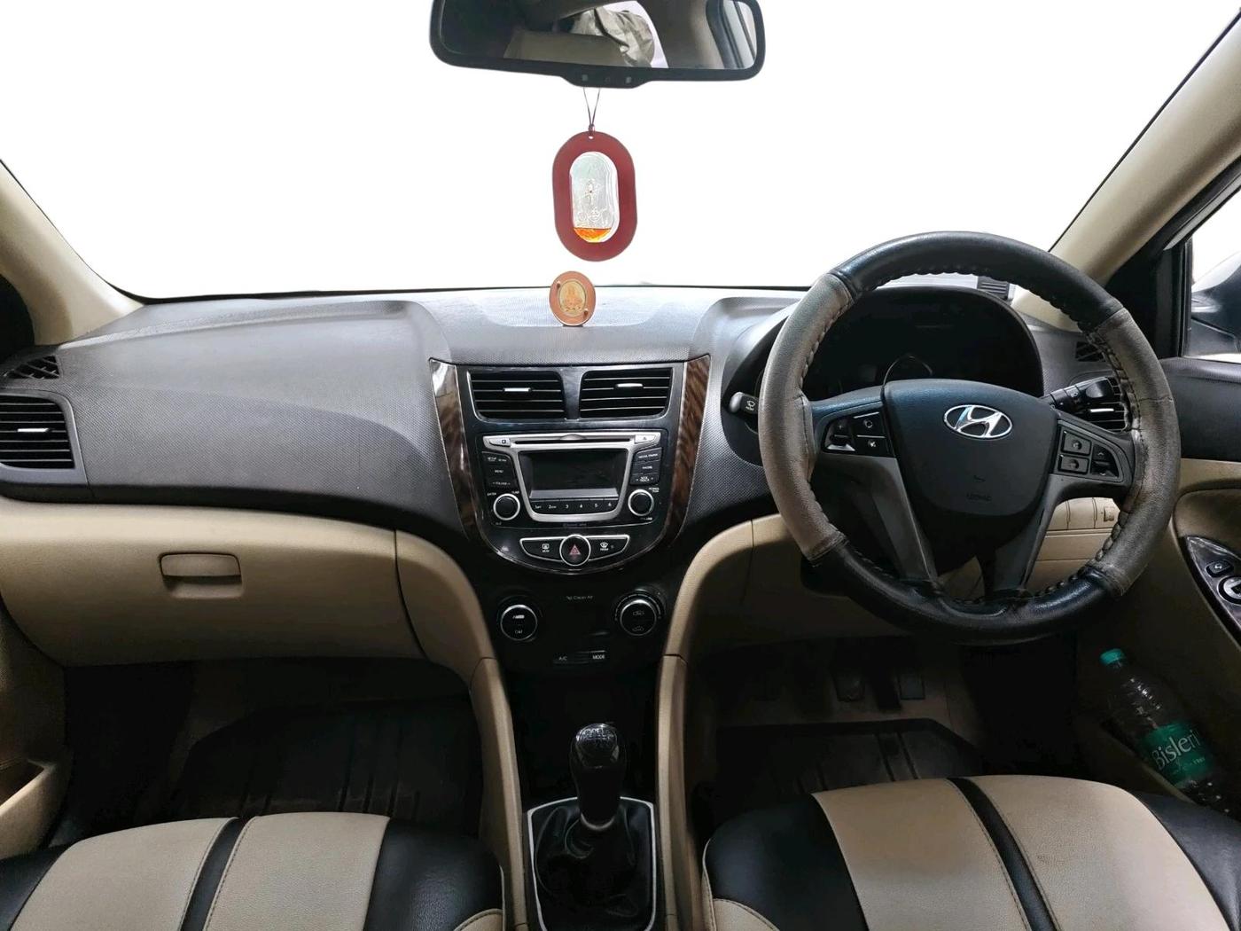 2015 Hyundai Verna FLUIDIC 1.6 CRDI S 4S, Diesel, Manual, 1,63,736 km, interior