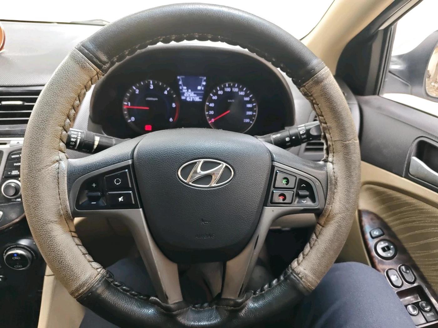 2015 Hyundai Verna FLUIDIC 1.6 CRDI S 4S, Diesel, Manual, 1,63,736 km, interior