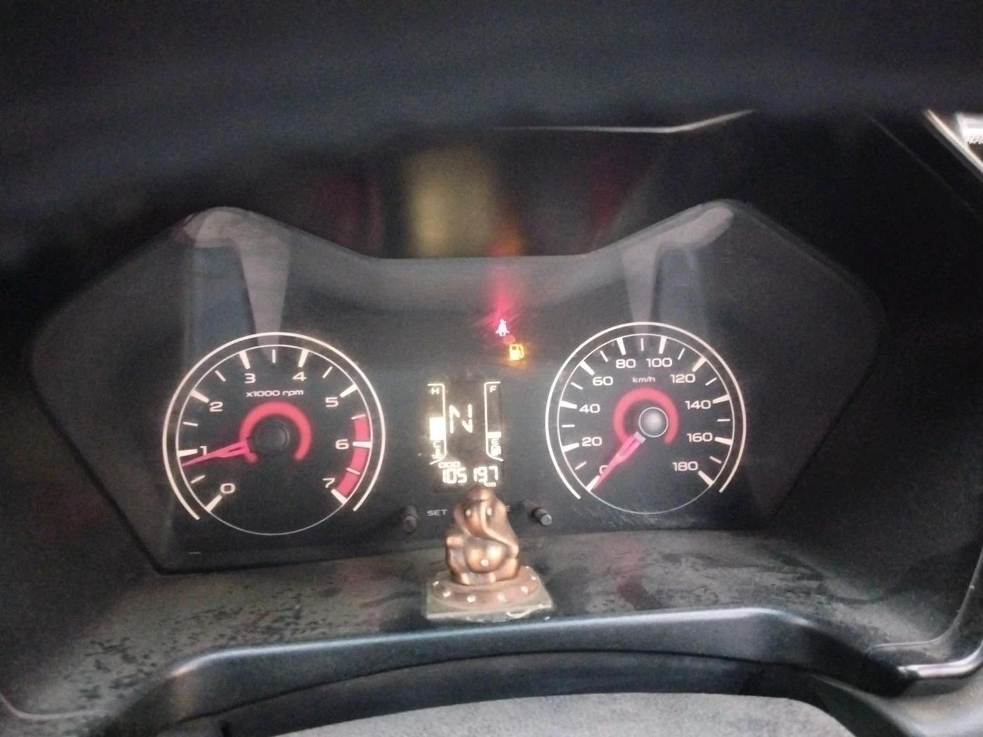 2018 Mahindra KUV 100 NXT K2+ P 6 STR, Petrol, Manual, 1,05,197 km, interior