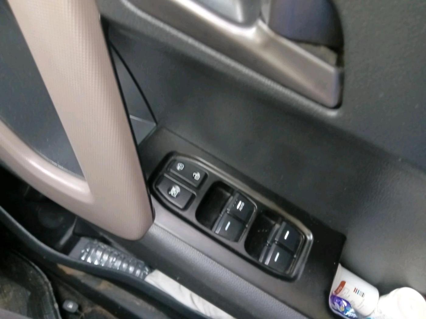 2017 Hyundai Creta SX PLUS 1.6 PETROL, Petrol, Manual, 28,659 km, interior