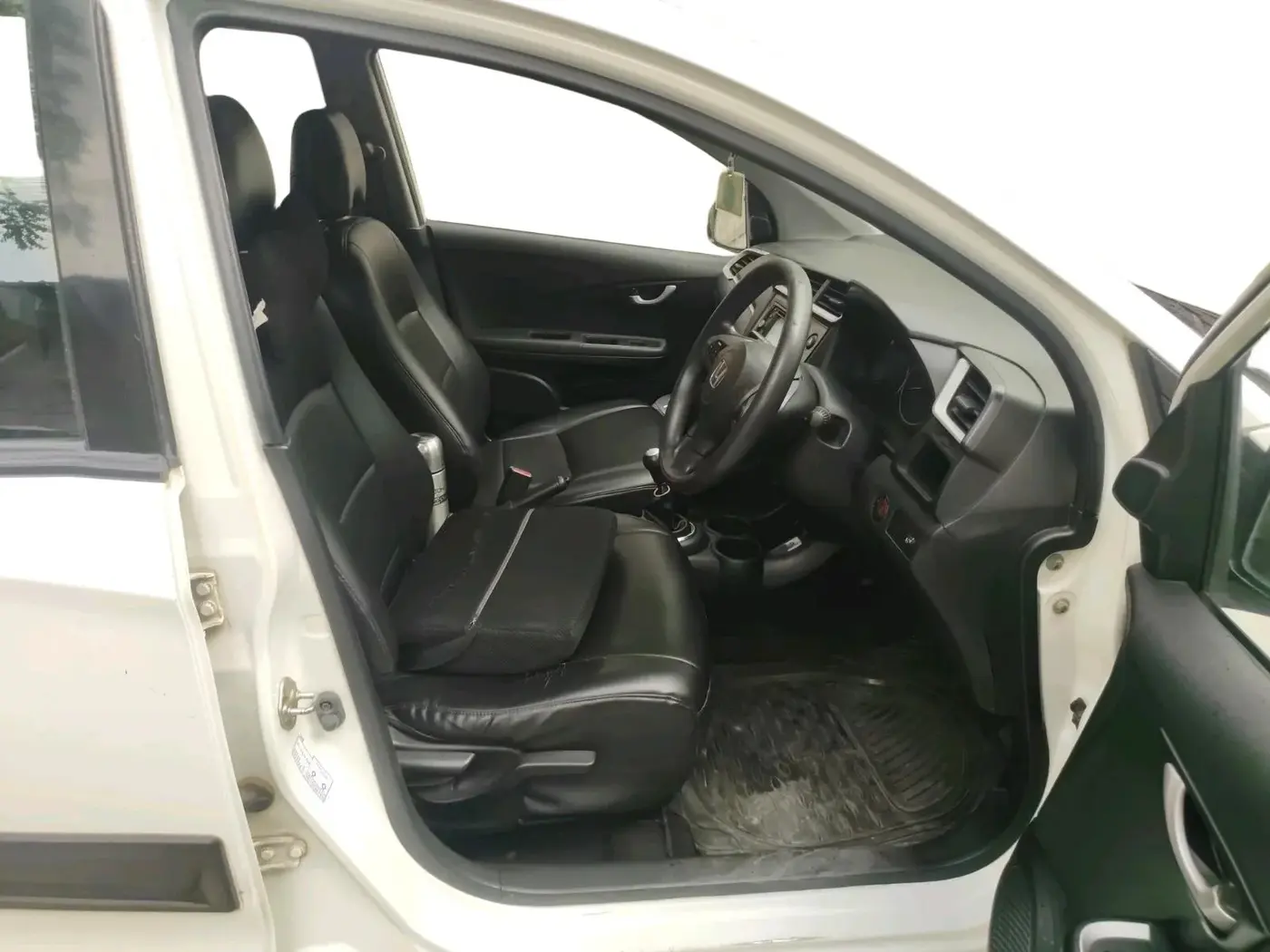 2017 Honda BR-V 1.5L I-VTEC V, Petrol, Manual, 62,063 km, interior