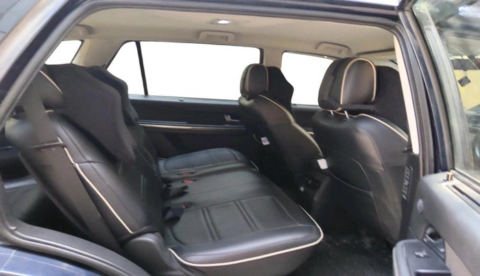 2018 Tata Hexa XMA 4X2 7 STR, Diesel, Automatic, 54,547 km, interior