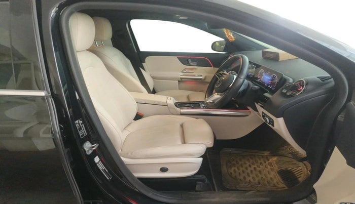 2024 Mercedes Benz GLA Class 200, Petrol, Automatic, 15,152 km, interior