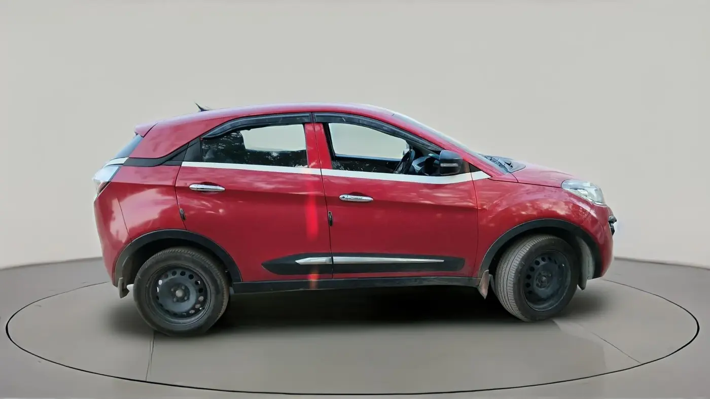 2018 Tata NEXON XM DIESEL, Diesel, Manual, 1,67,483 km, exterior