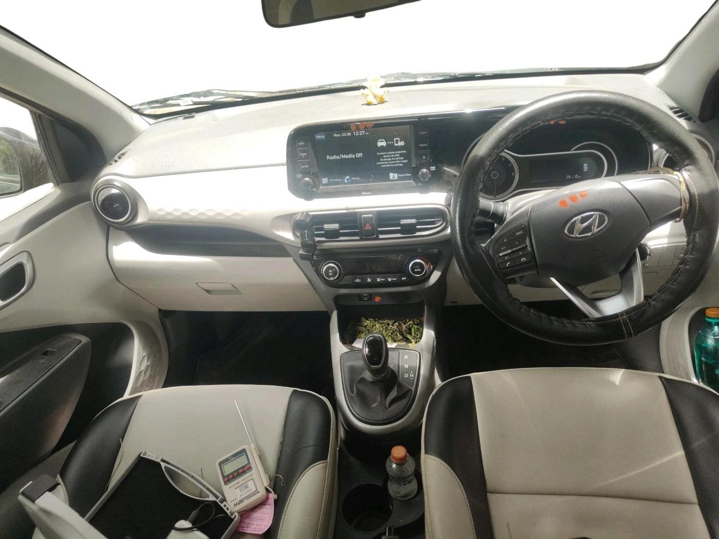 2020 Hyundai GRAND I10 NIOS SPORTZ AMT 1.2 KAPPA VTVT, Petrol, Automatic, 26,109 km, interior