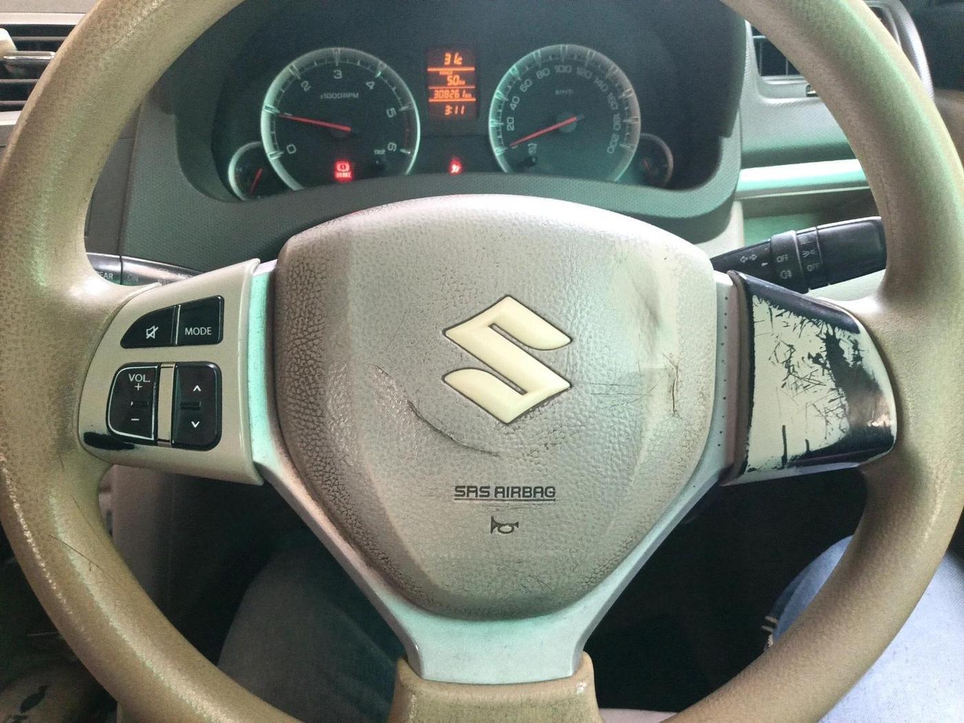 2013 Maruti Ertiga ZDI, Diesel, Manual, 3,08,261 km, interior