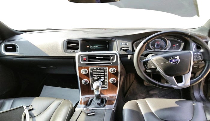 2016 Volvo S60 Momentum D4, Diesel, Automatic, 95,650 km, interior