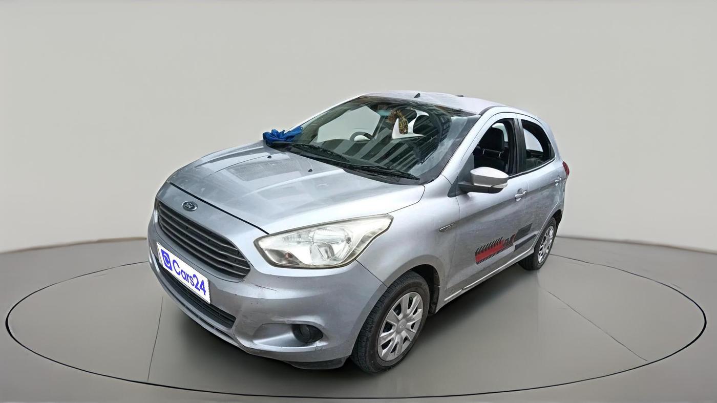 2016 Ford New Figo TREND 1.2 PETROL, Petrol, Manual, 1,44,956 km, exterior