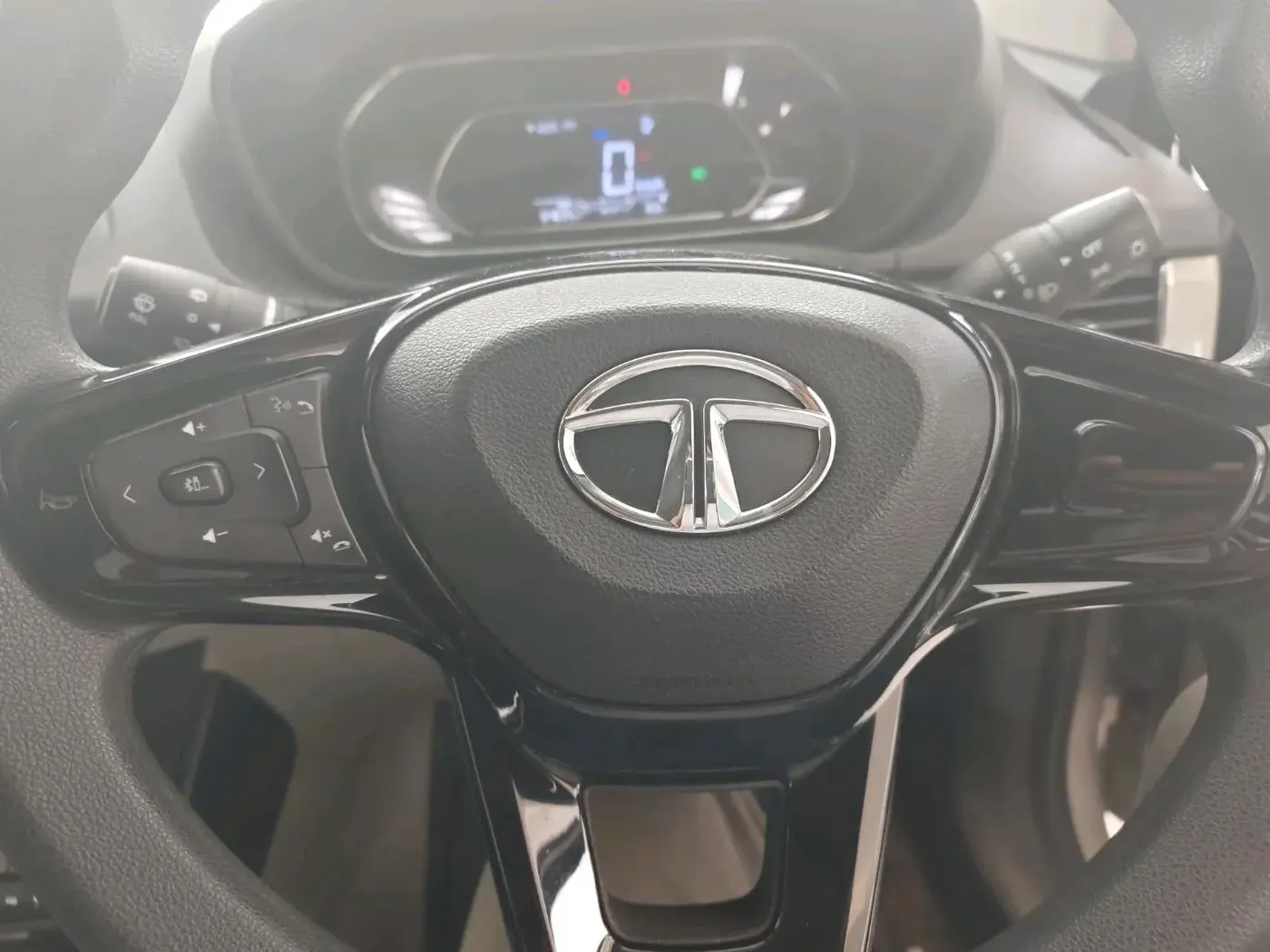 2021 Tata NEXON XZ PLUS PETROL, Petrol, Manual, 64,635 km, interior
