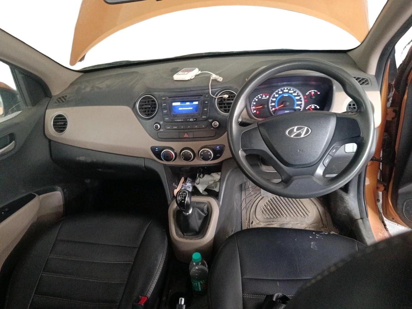2014 Hyundai Grand i10 SPORTZ 1.1 CRDI, Diesel, Manual, 99,363 km, interior