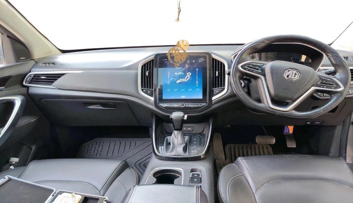 2019 MG HECTOR SHARP 1.5 DCT PETROL, Petrol, Automatic, 1,11,802 km, interior