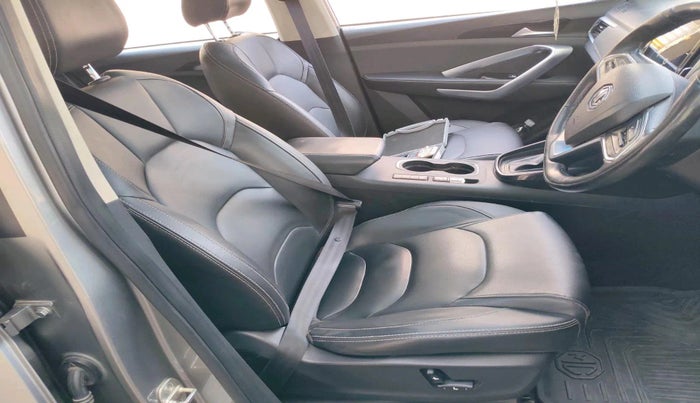 2019 MG HECTOR SHARP 1.5 DCT PETROL, Petrol, Automatic, 1,11,802 km, interior