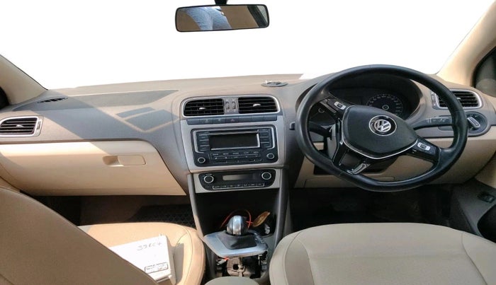 2015 Volkswagen Vento HIGHLINE PETROL AT, Petrol, Automatic, 70,000 km, interior