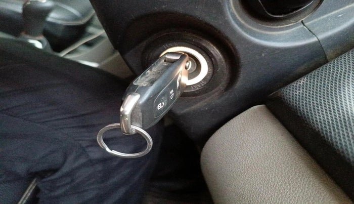 2018 Tata Tiago XZ PETROL, Petrol, Manual, 76,146 km, interior