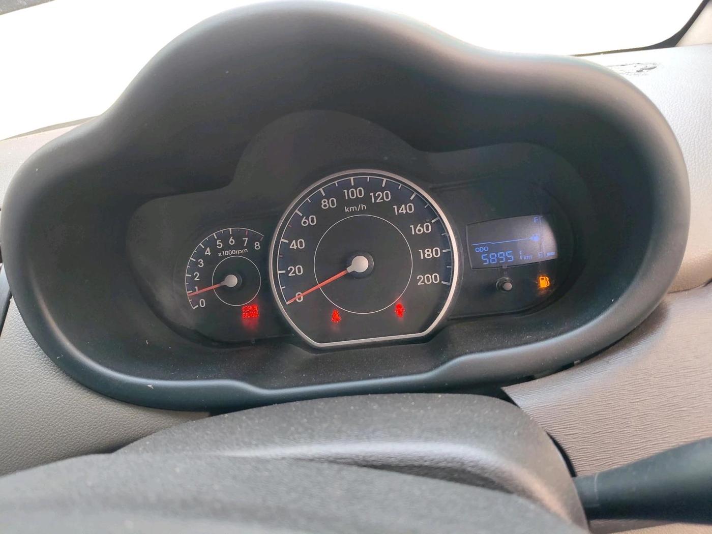 2013 Hyundai i10 SPORTZ 1.2, Petrol, Manual, 58,951 km, interior