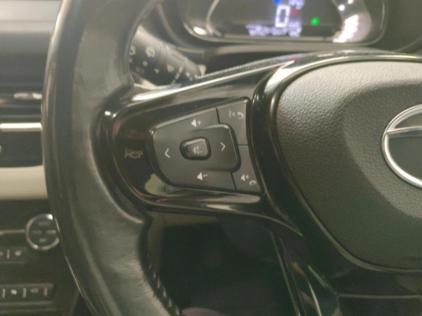 2021 Tata NEXON XZ PLUS PETROL SUNROOF, Petrol, Manual, 79,774 km, interior