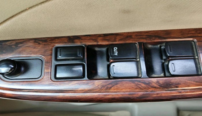 2018 Maruti Dzire VDI AMT, Diesel, Automatic, 1,40,033 km, interior