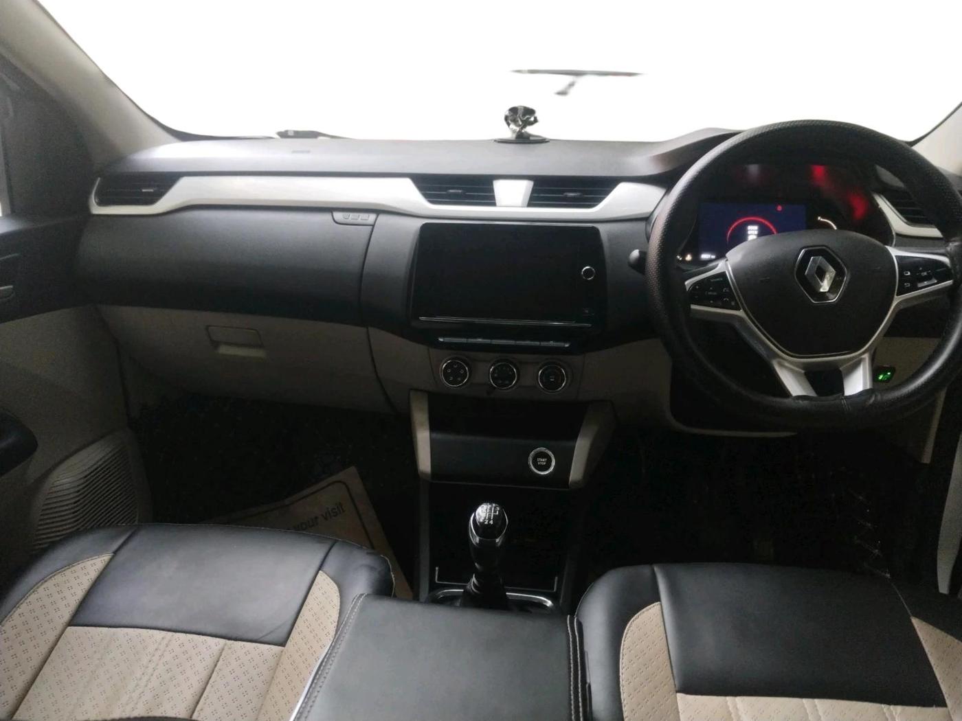 2024 Renault TRIBER RXZ, Petrol, Manual, 48,821 km, interior