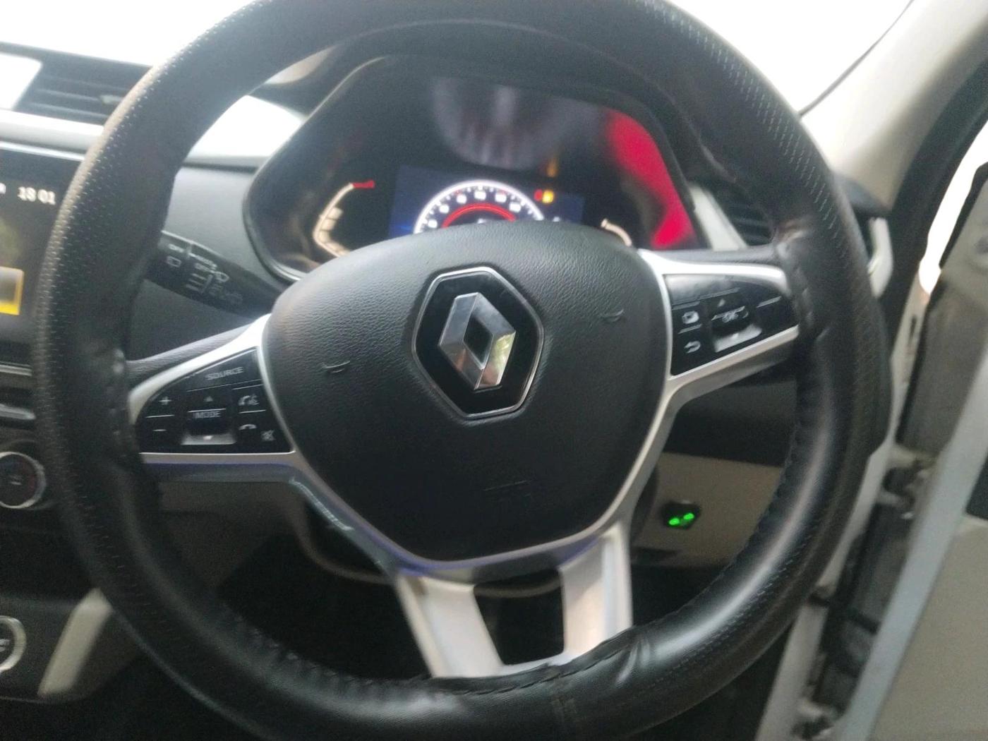 2024 Renault TRIBER RXZ, Petrol, Manual, 48,821 km, interior