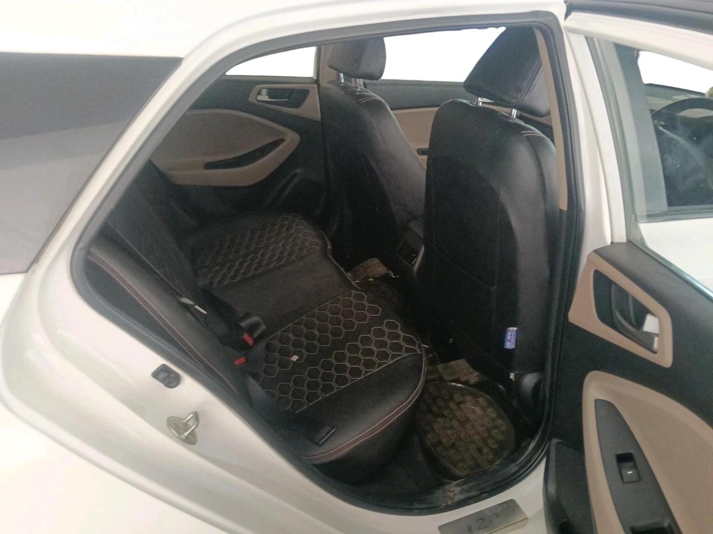 2017 Hyundai Elite i20 ASTA 1.2 (O), Petrol, Manual, 24,546 km, interior