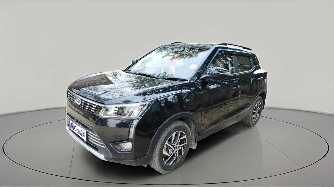 2022 Mahindra XUV300 W8 (O) 1.2 PETROL, Petrol, Manual, 21,229 km, exterior