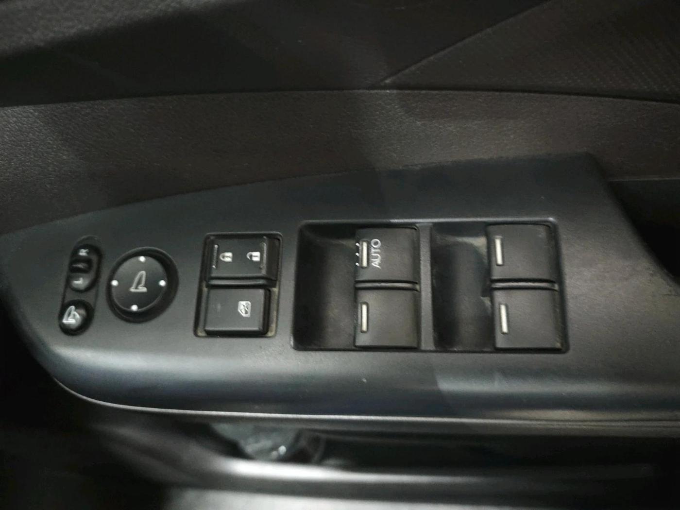 2016 Honda CRV 2.0L 2WD MT, Petrol, Manual, 83,939 km, interior