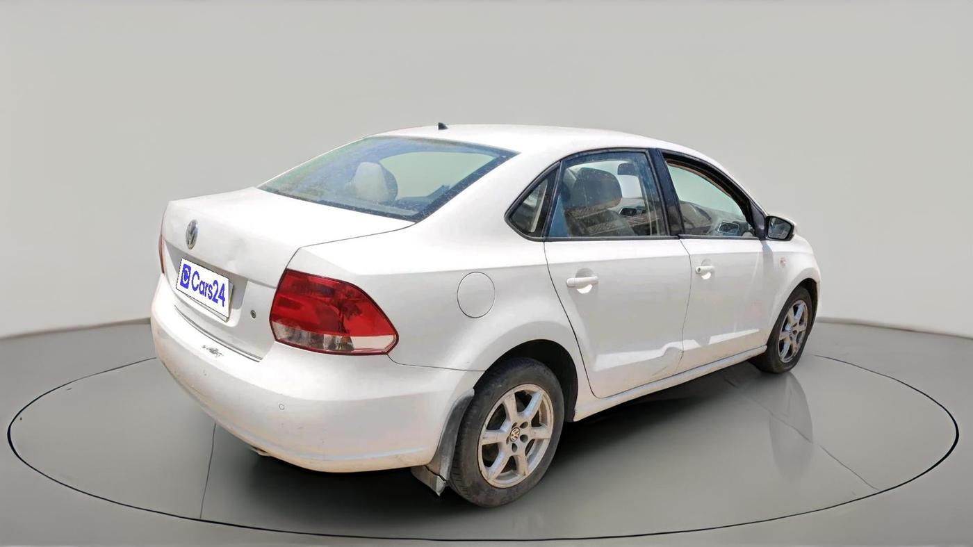 2013 Volkswagen Vento HIGHLINE DIESEL 1.6, Diesel, Manual, 1,01,874 km, exterior