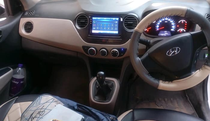 2019 Hyundai Xcent BASE 1.2, CNG, Manual, 1,03,872 km, interior