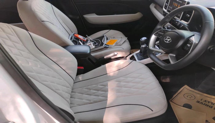 2024 Hyundai VENUE SX 1.2 PETROL, Petrol, Manual, 12,527 km, interior