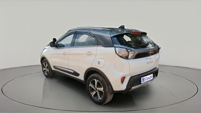 2021 Tata NEXON XZA PLUS SUNROOF PETROL, Petrol, Automatic, 1,37,606 km, exterior