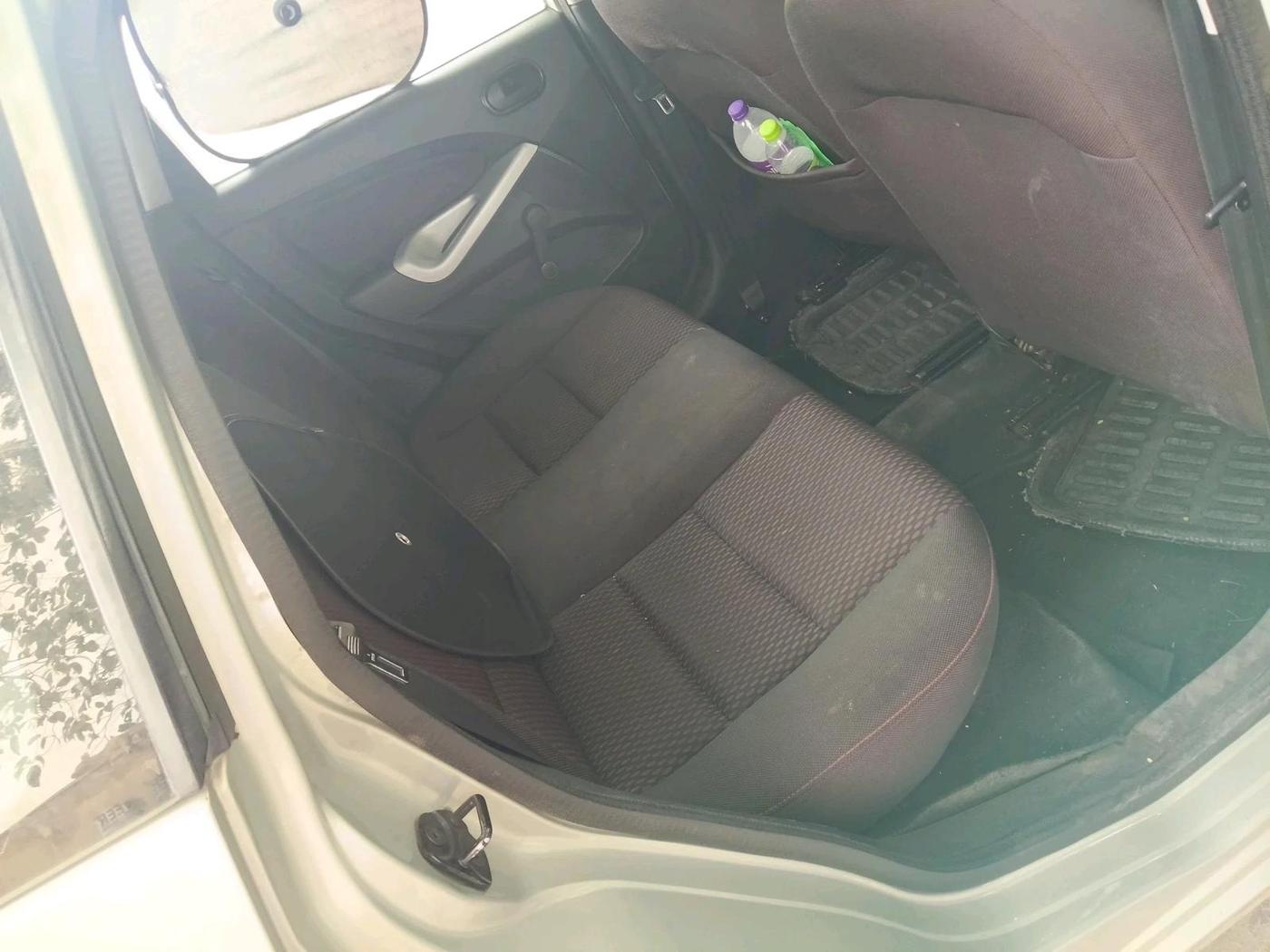 2012 Ford Figo ZXI 1.4 DIESEL, Diesel, Manual, 1,94,156 km, interior